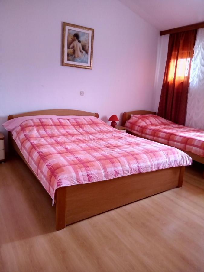 Apartmani Nikolina ราชานาส ภายนอก รูปภาพ